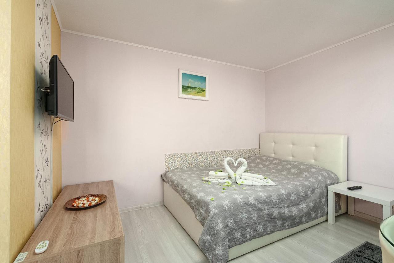 Stone Gate Apartment #1 Букурещ Екстериор снимка